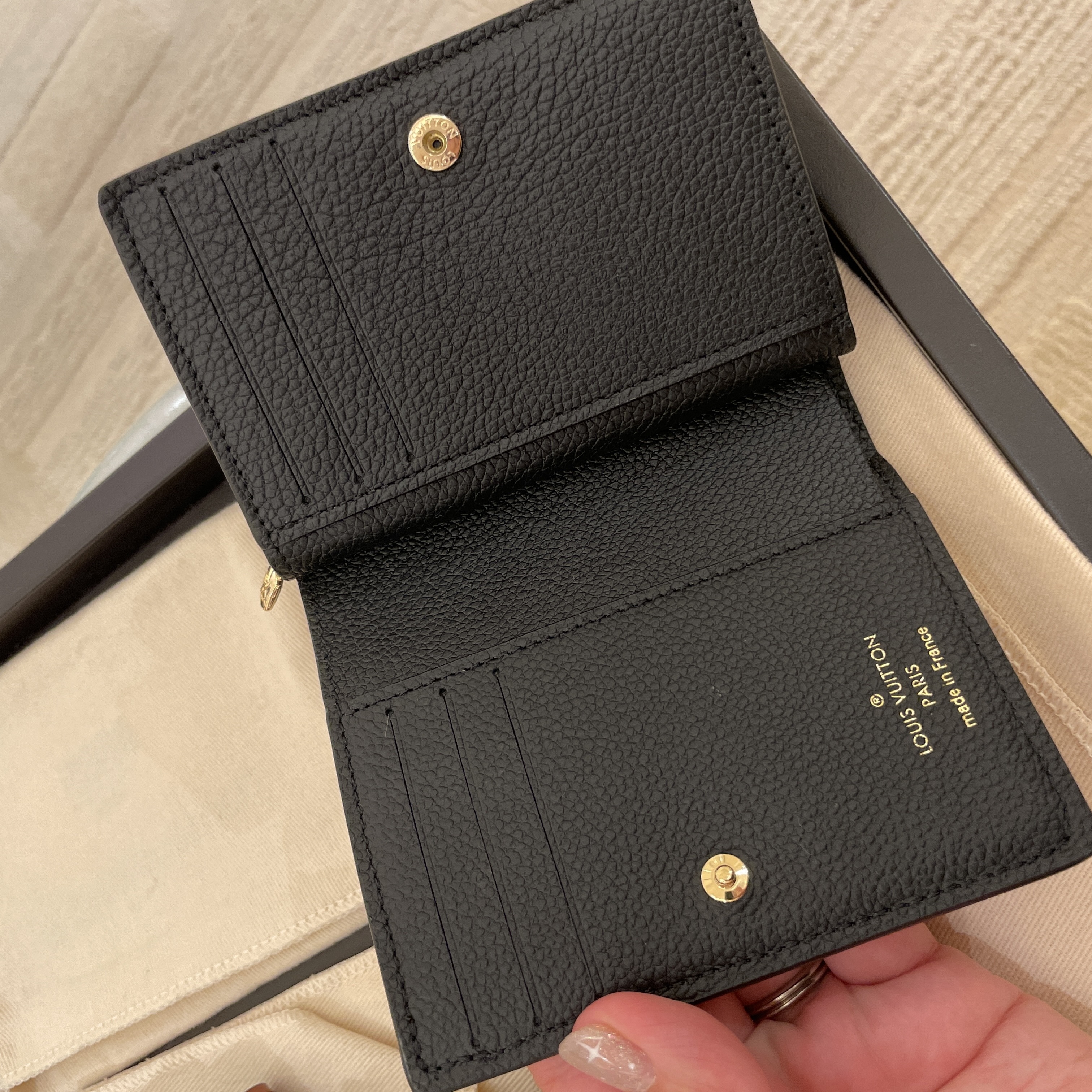 LV ポルトフォイユ・クレア 