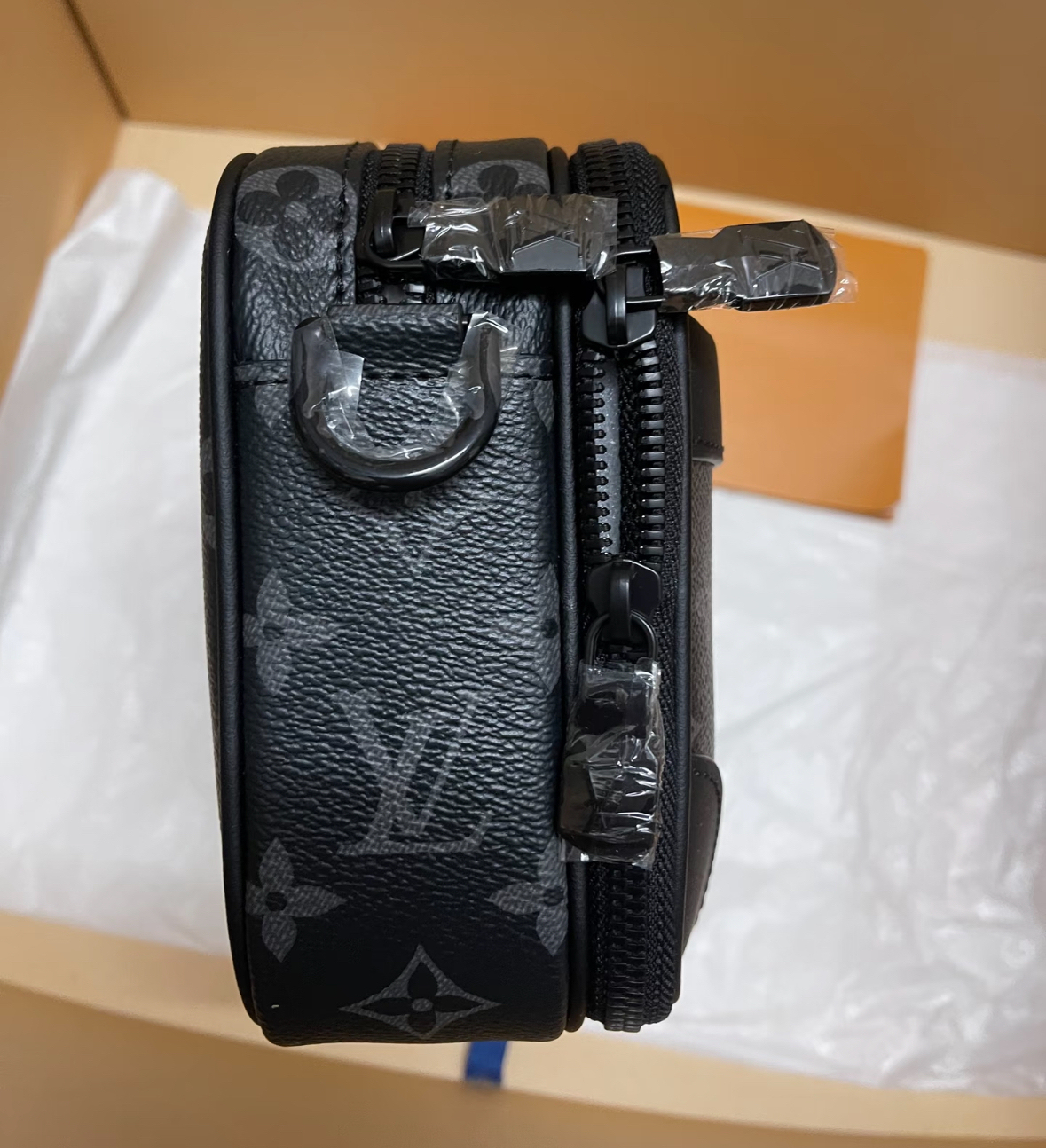 実用的♪メンズLouisVuitton アルファ ショルダーバッグ M46955