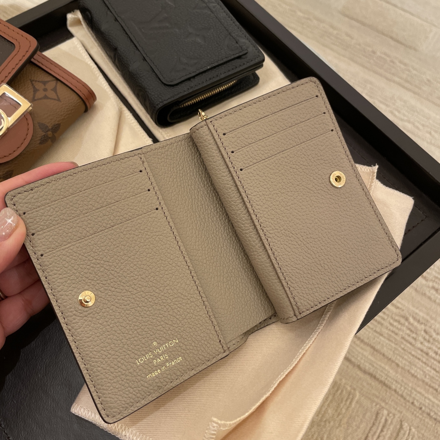 LV ポルトフォイユ・クレア 