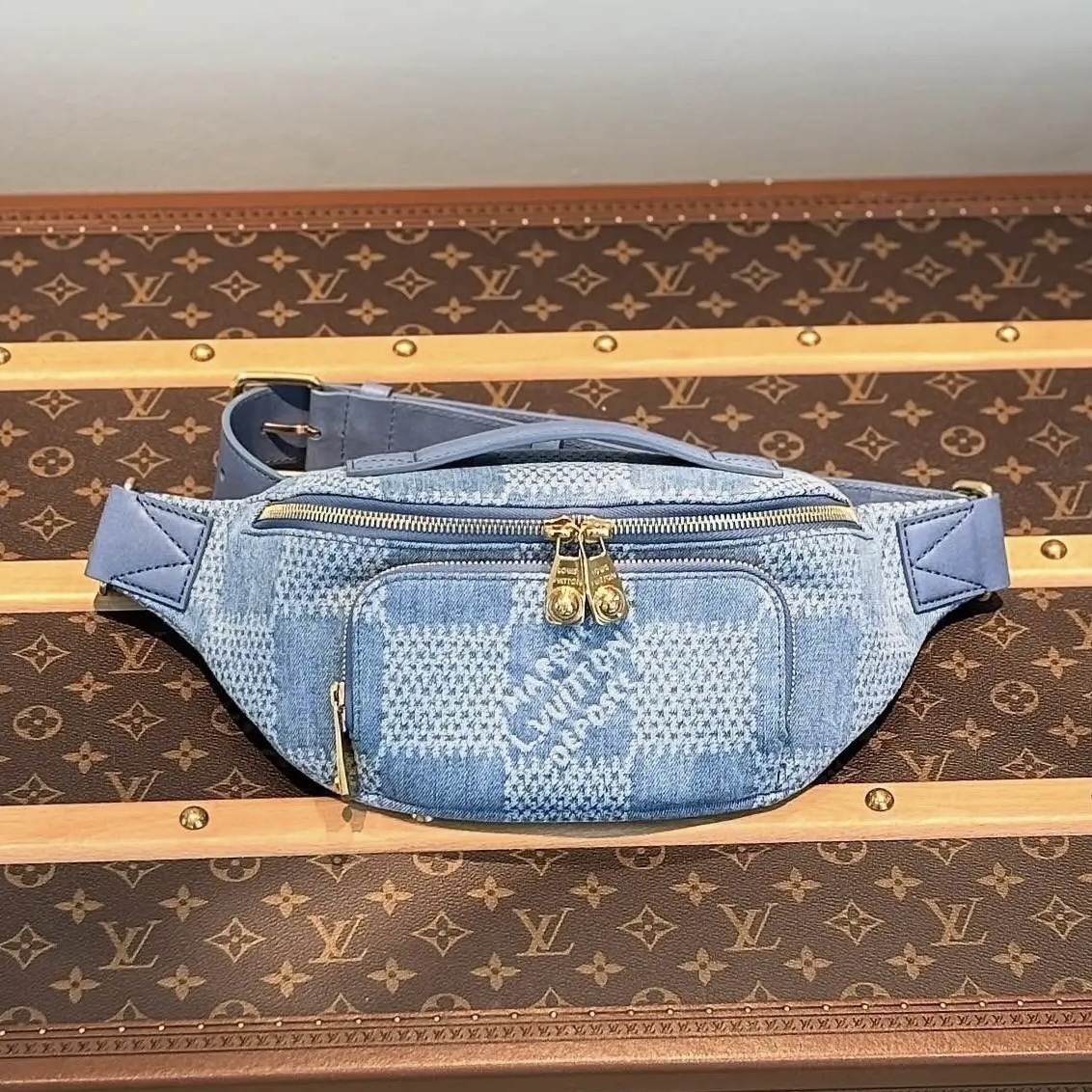 《デニム/ダミエ》ルイヴィトン LV バムバッグ N00205