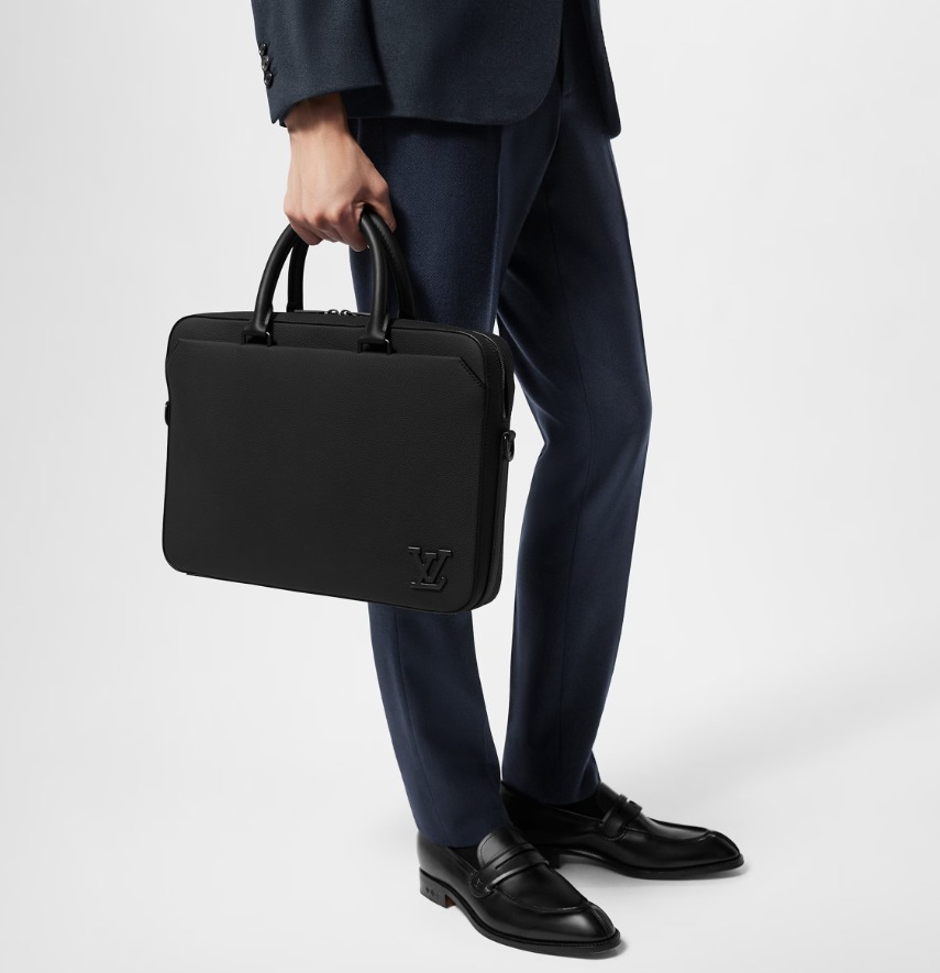 Louis Vuitton《パイロット・ブリーフケース》黒 レザー  M23778