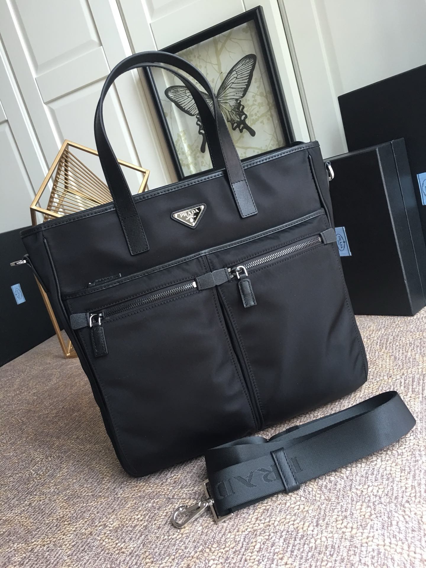 【超人気】♦PRADA♦Re-Nylonサフィアーノレザー ダッフルバッグ