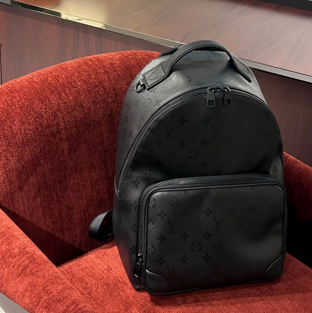 お洒落【Louis Vuitton】ディスカバリー・カーゴ バックパック