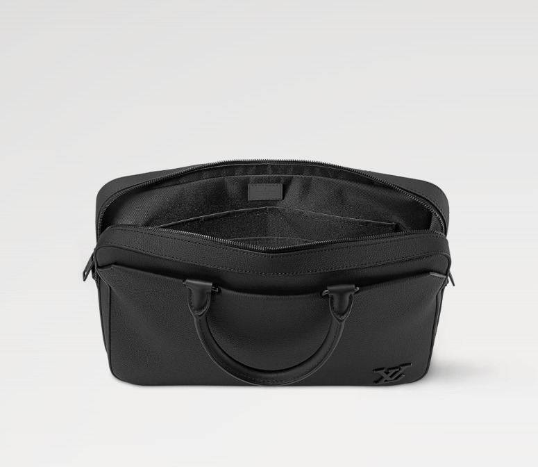 Louis Vuitton《パイロット・ブリーフケース》黒 レザー  M23778