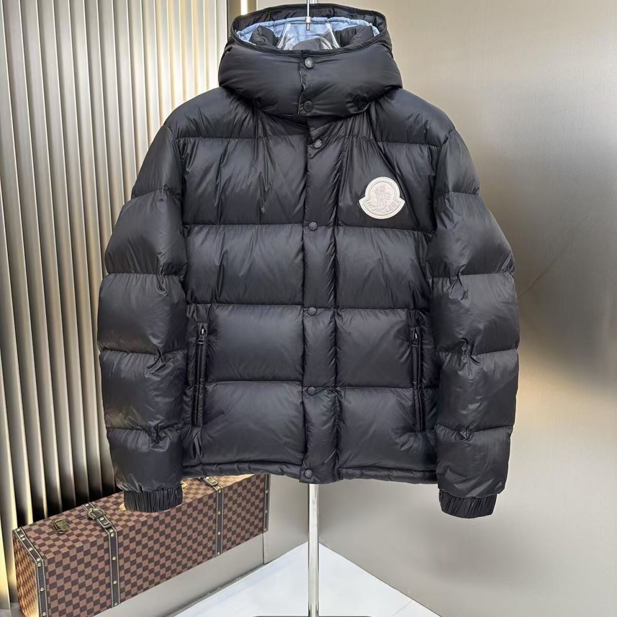 【Moncler公式 旗艦店】 ダウンジャケット大特価開催