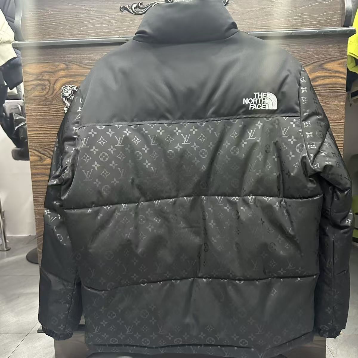 【Louis Vuitton公式 旗艦店】） ダウンジャケット大特価開催