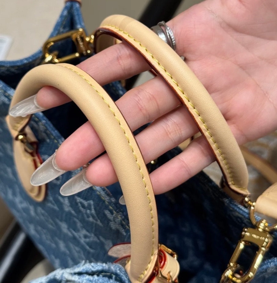 【お洒落】Louis Vuitton モノグラム・デニム オンザゴー PM  M14633