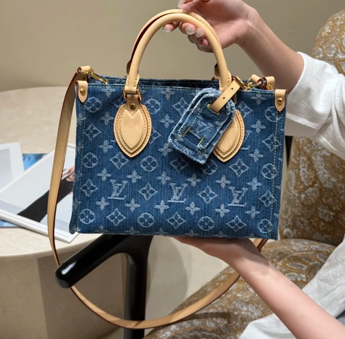 【お洒落】Louis Vuitton モノグラム・デニム オンザゴー PM  M14633