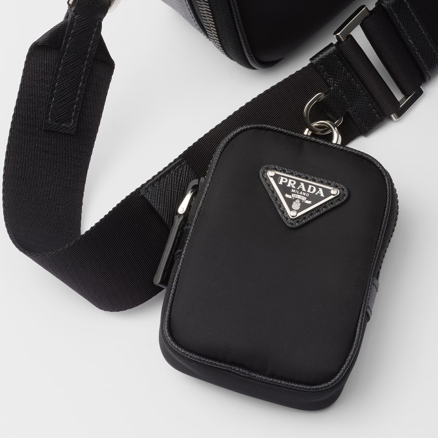 ◆PRADA Re-Nylon xサフィアーノレザー バッグ