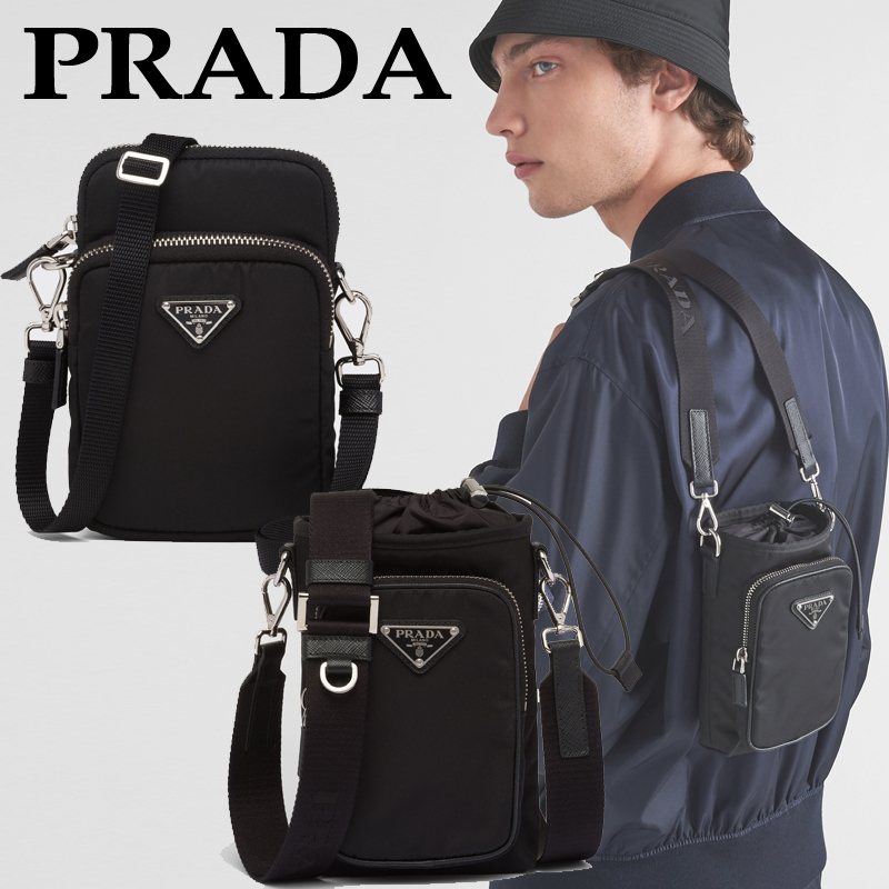 **PRADA**　ナイロン スマートフォンケース
