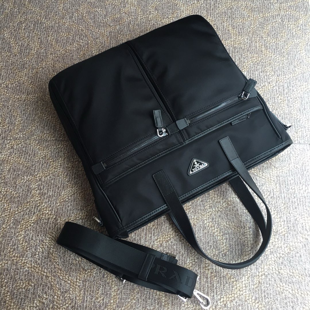 【超人気】♦PRADA♦Re-Nylonサフィアーノレザー ダッフルバッグ