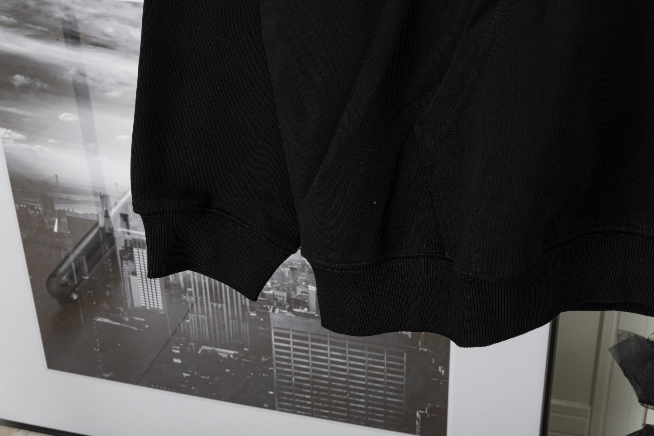 【BALENCIAGA】バレンシアガ パーカー  ご好評に付き再入荷！