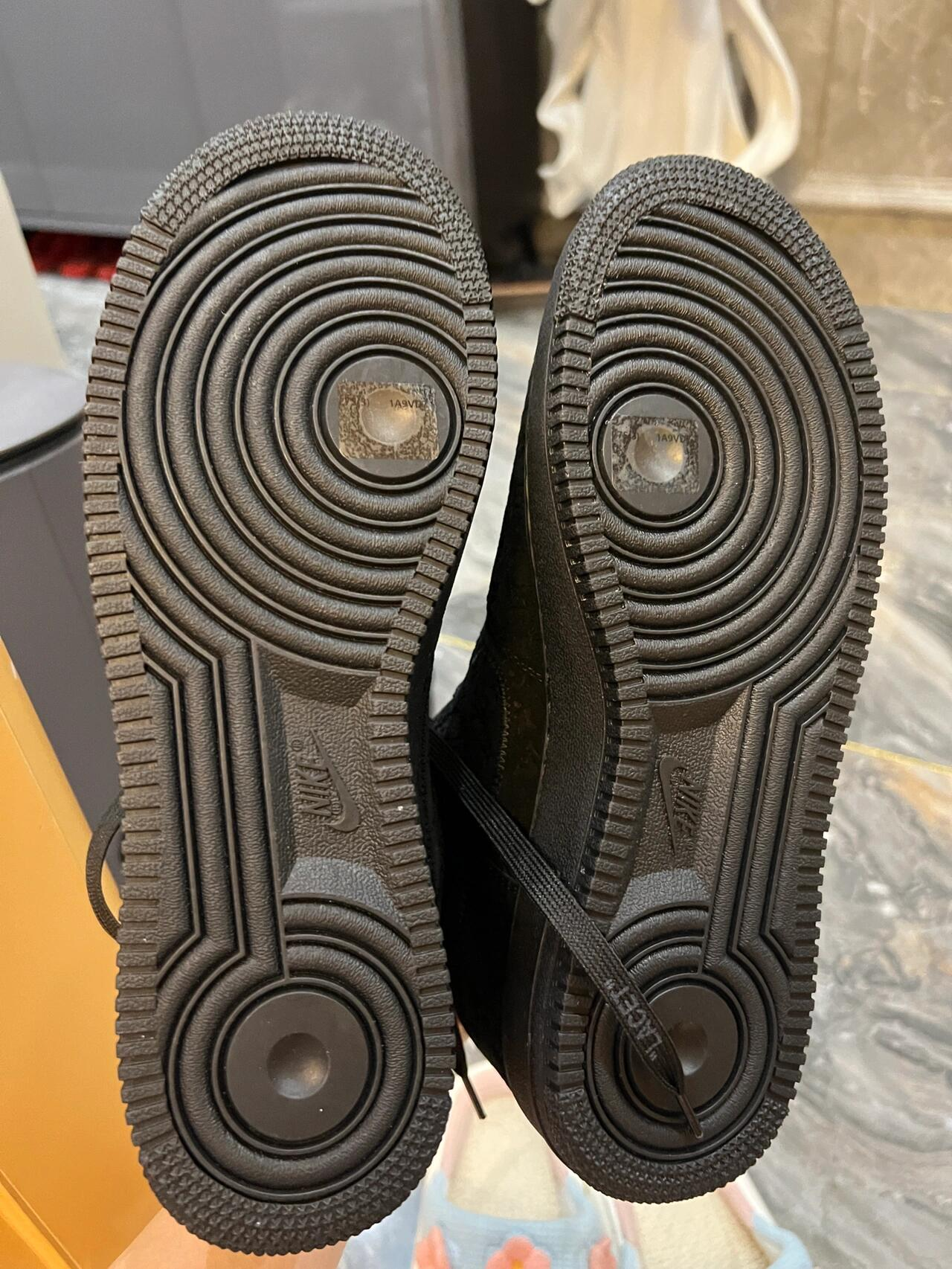 【Louis Vuitton x Nike】コラボ Air Force 1 Low & Pilot Case Black【日本未入荷】♪超入手困難