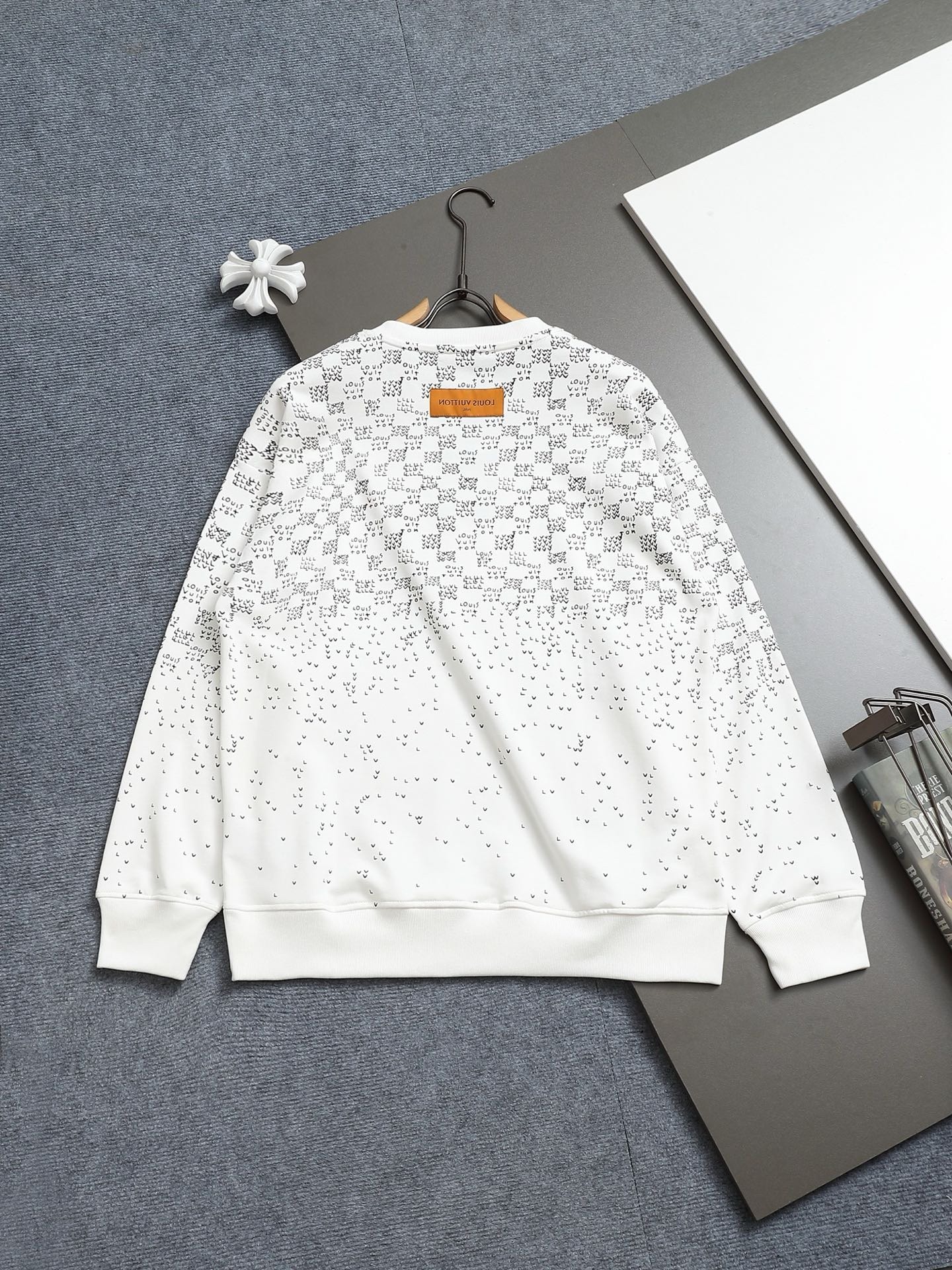 【LOUIS VUITTON】長袖 T シャツ