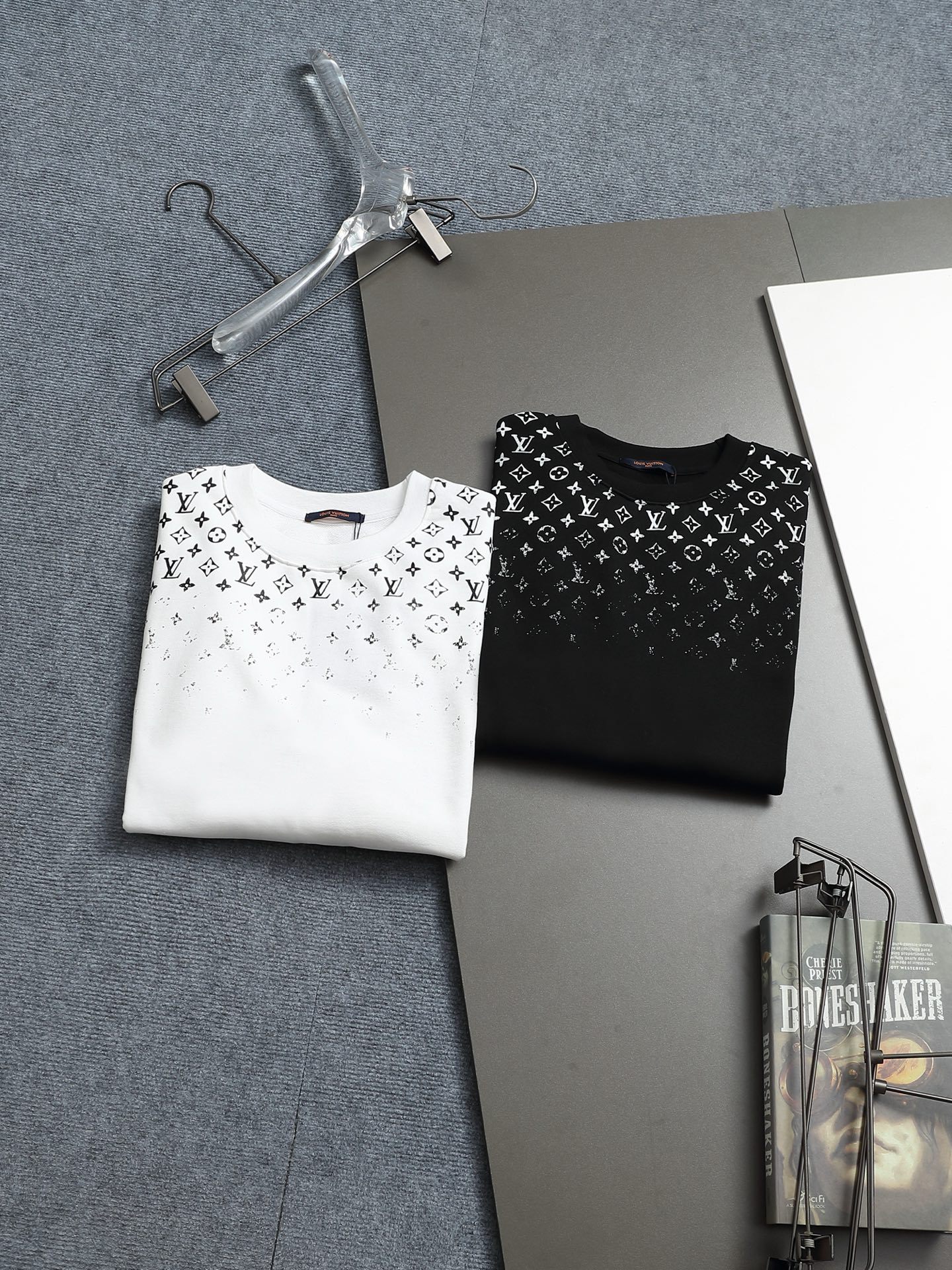 【LOUIS VUITTON】長袖 T シャツ