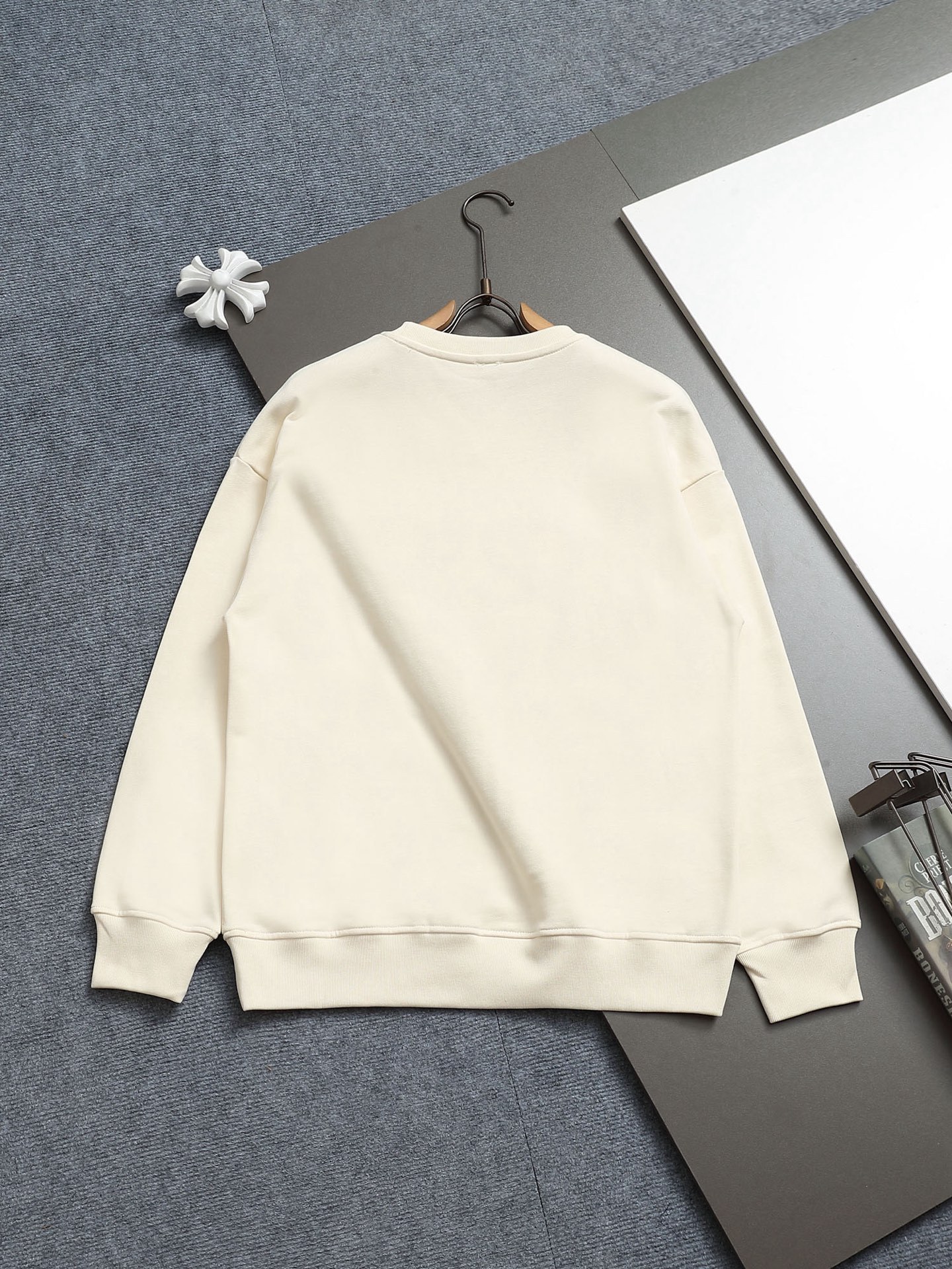 【LOEWE】長袖 T シャツ