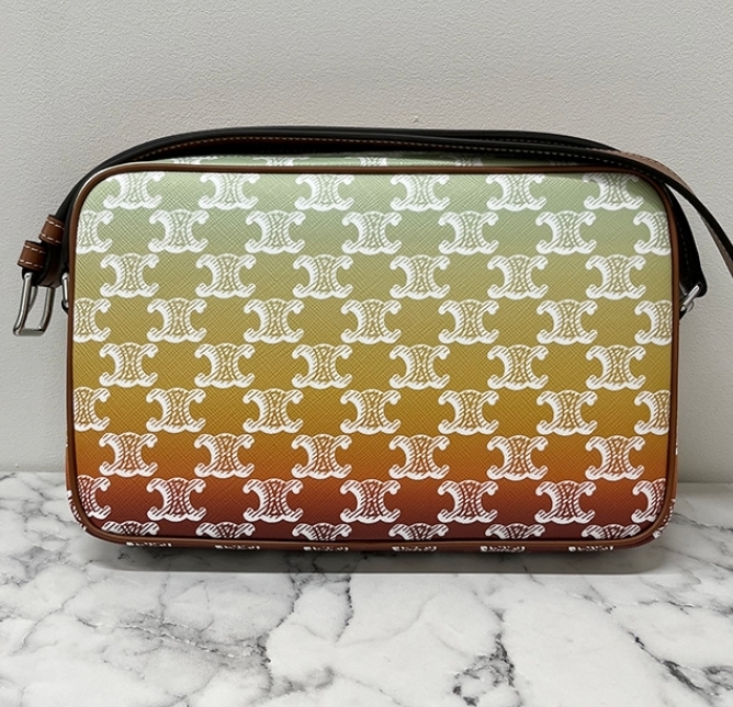 ☆CELINE プリント トリオンフ ショルダーバッグ☆