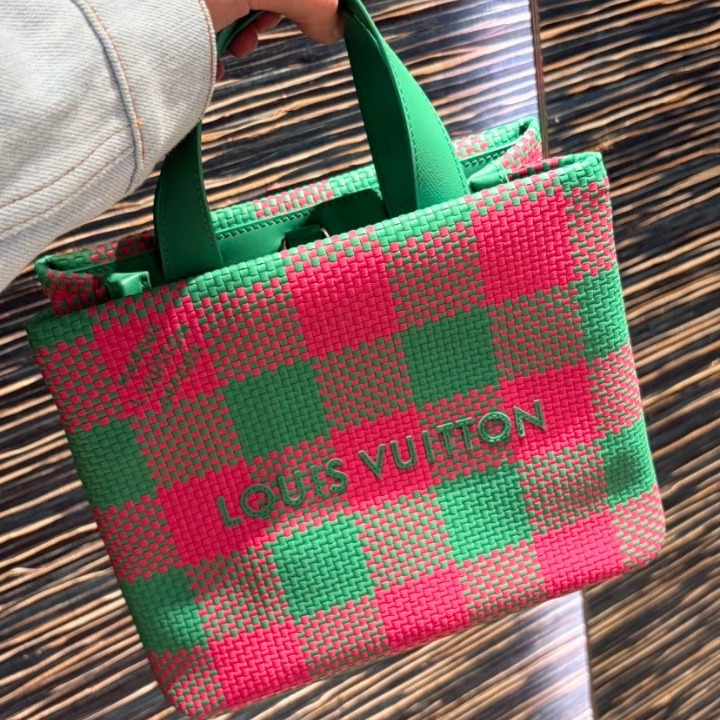 【お洒落なカラー♪】Louis Vuitton ショッパー トート MINI