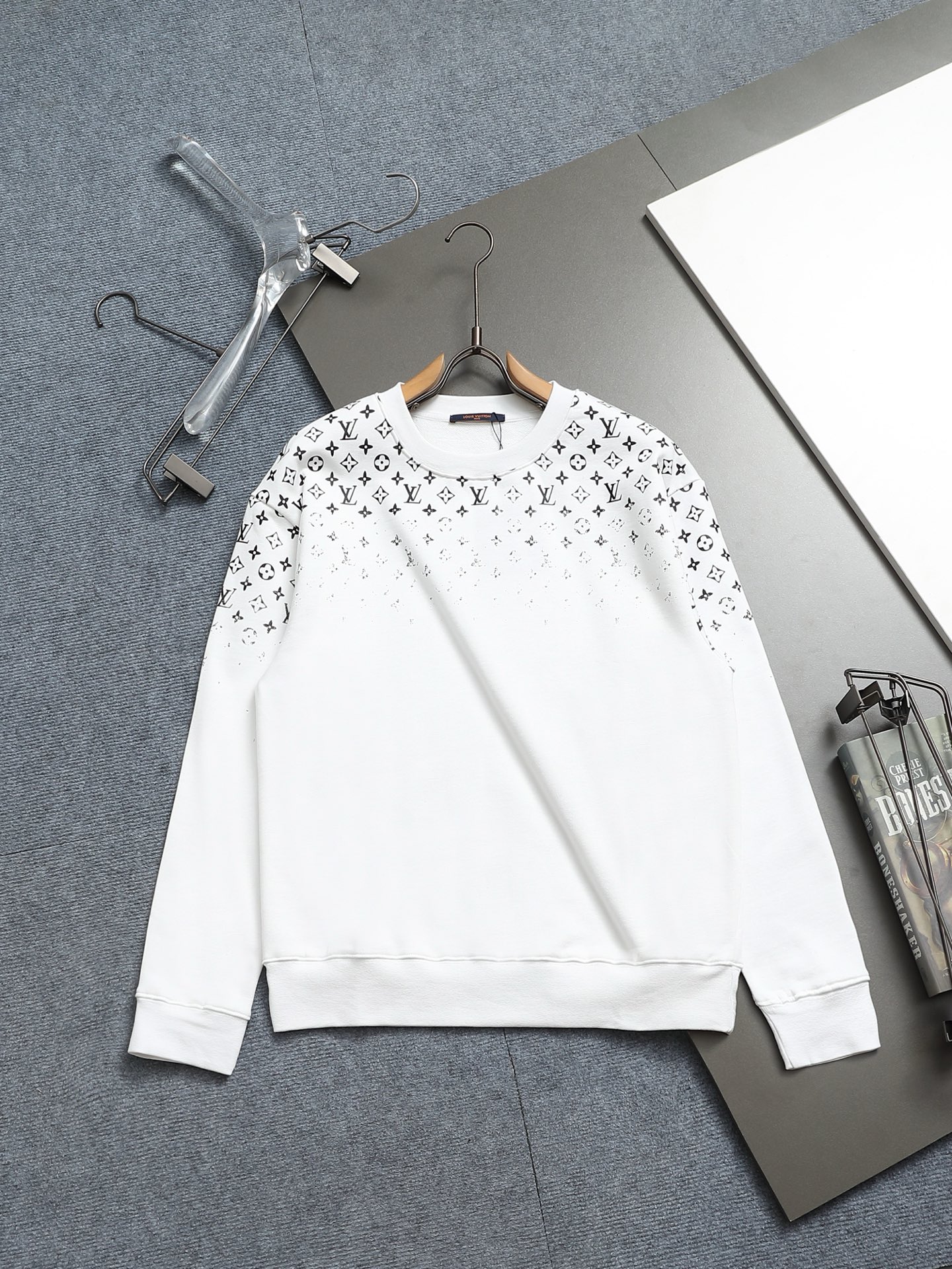 【LOUIS VUITTON】長袖 T シャツ