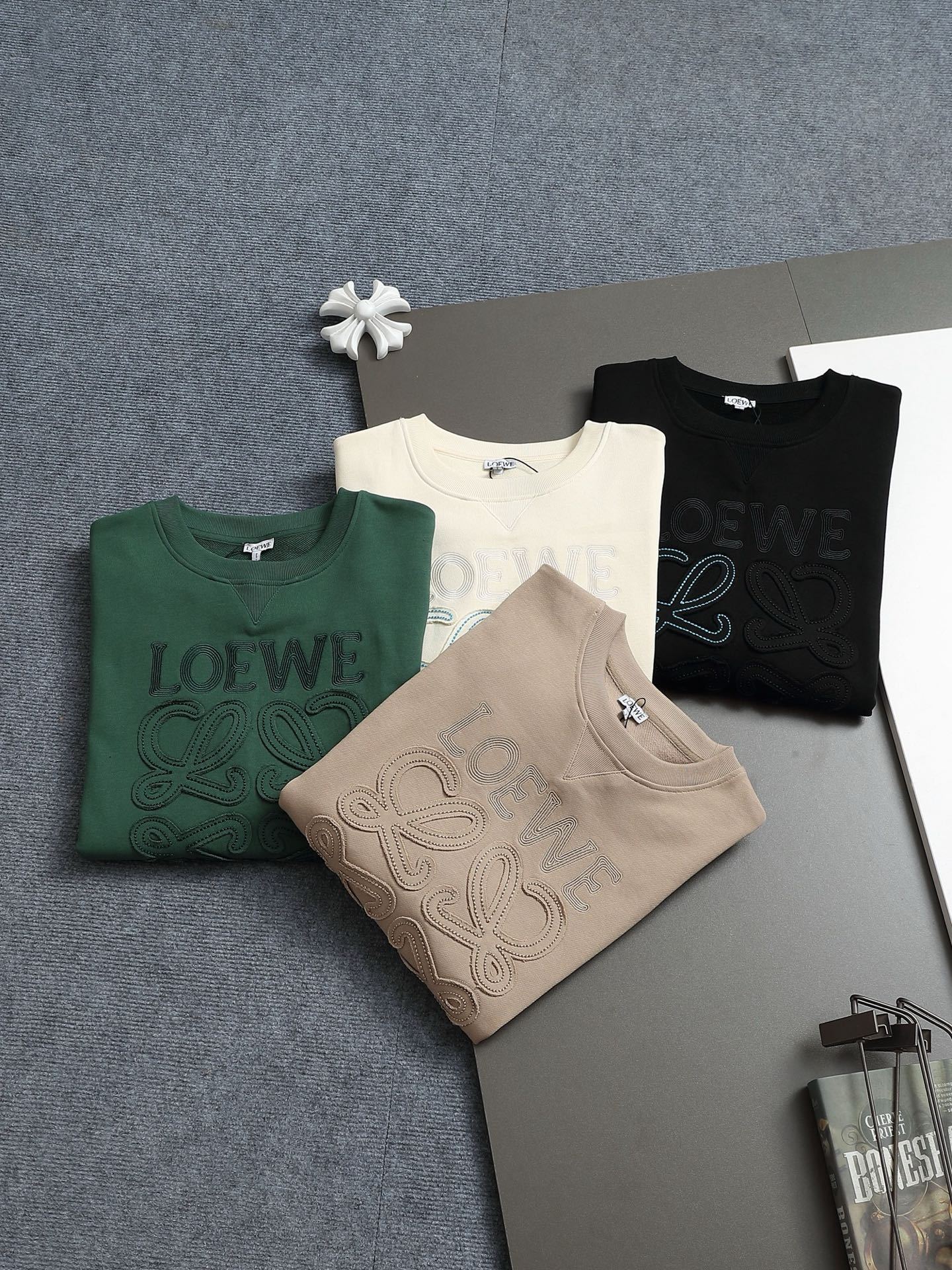 【LOEWE】長袖 T シャツ