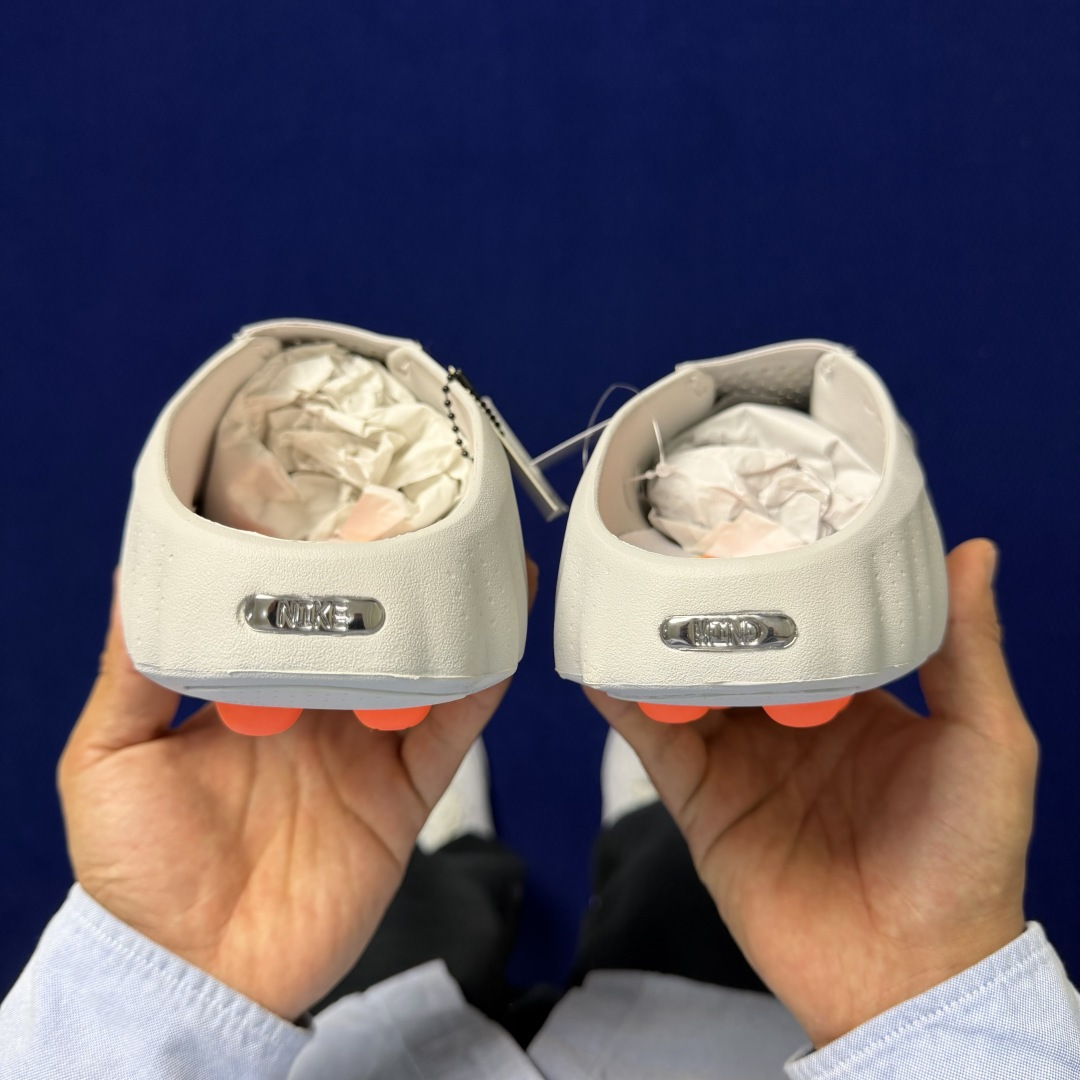 【超人気】Nike Mind 001 