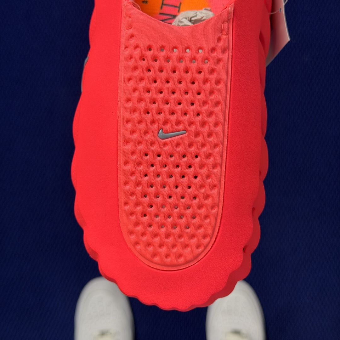 【超人気】Nike Mind 001 