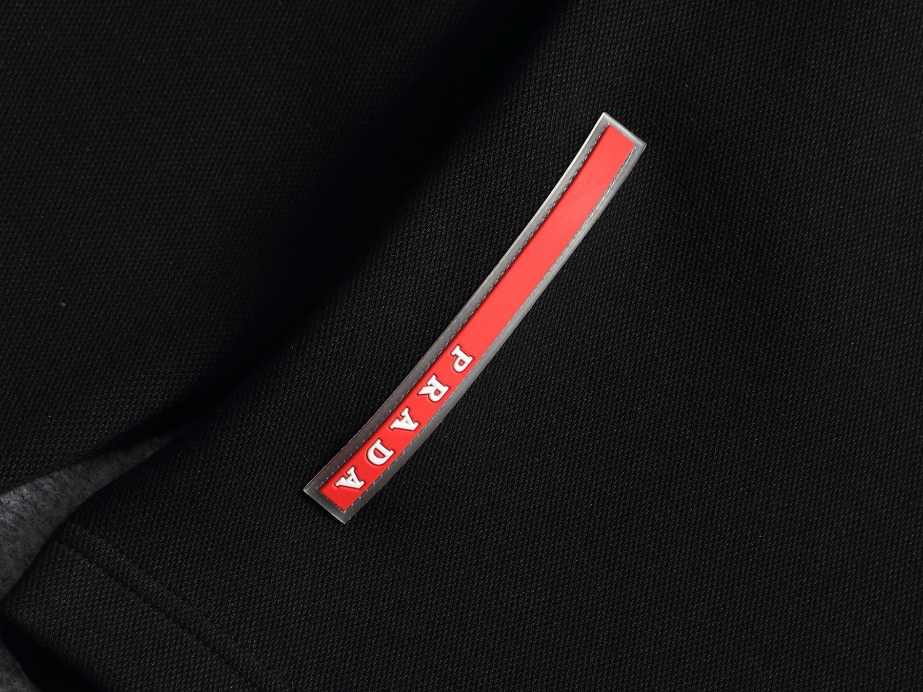 【PRADA】長袖 T シャツ