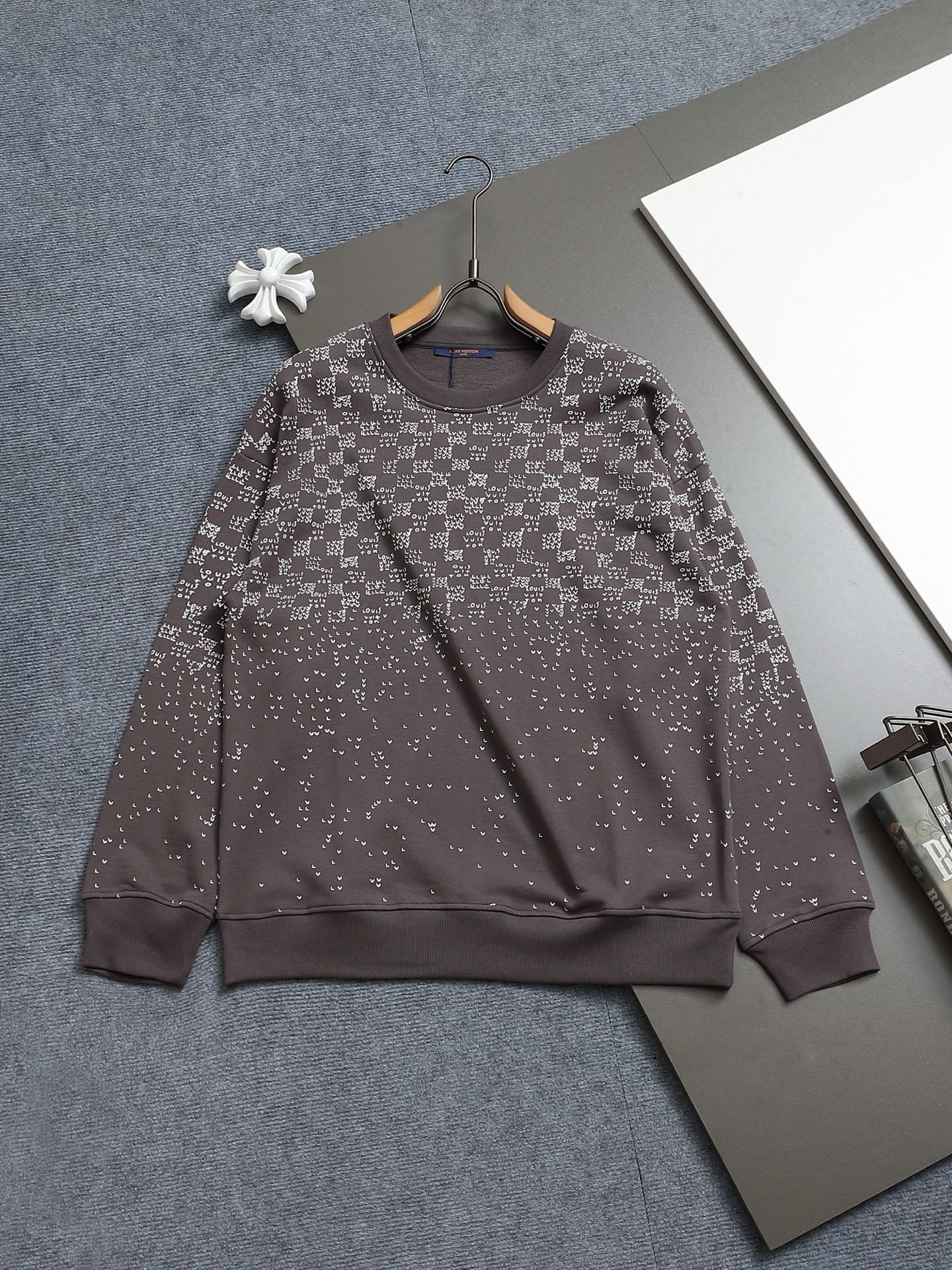 【LOUIS VUITTON】長袖 T シャツ