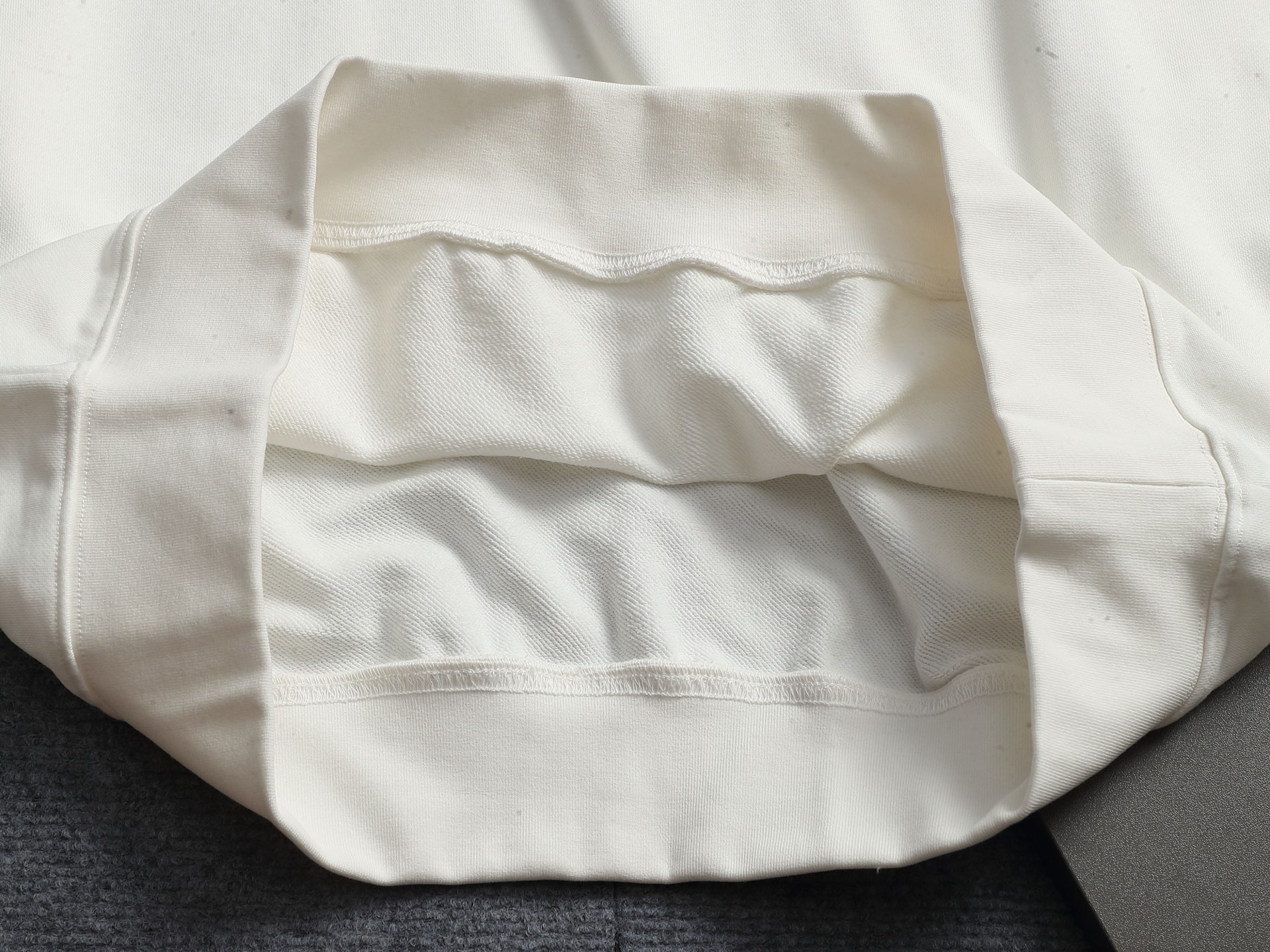 【LOUIS VUITTON】長袖 T シャツ