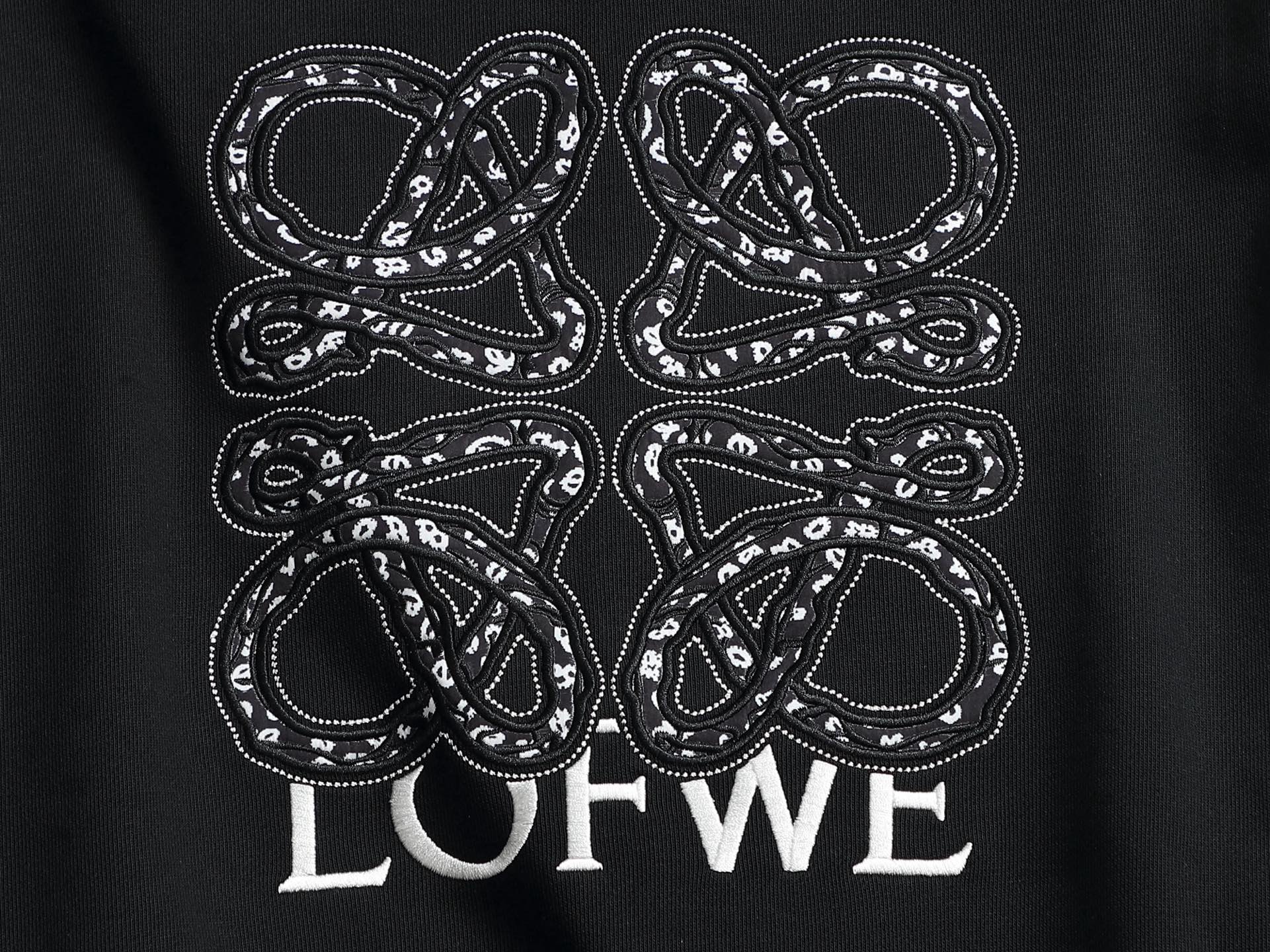 【LOEWE】刺繍長袖 T シャツ