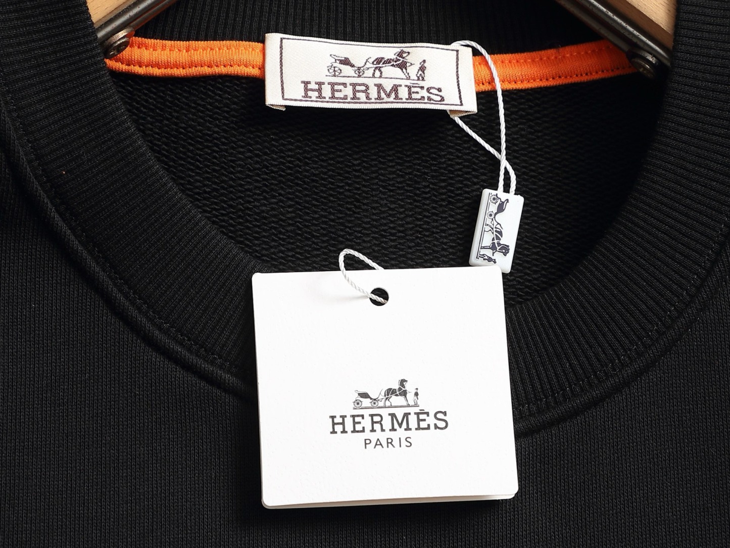 【HERMES】刺繍長袖 T シャツ