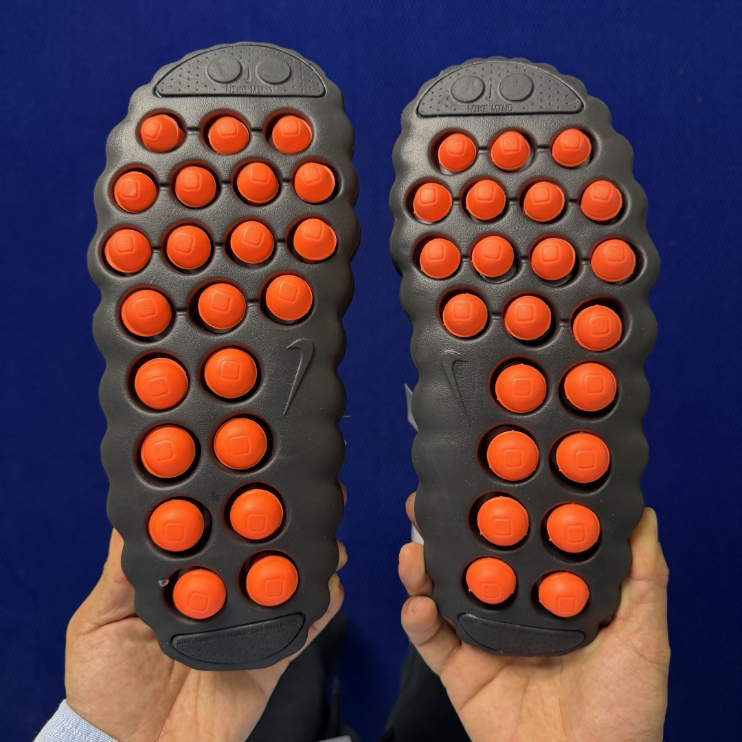 【超人気】Nike Mind 001 