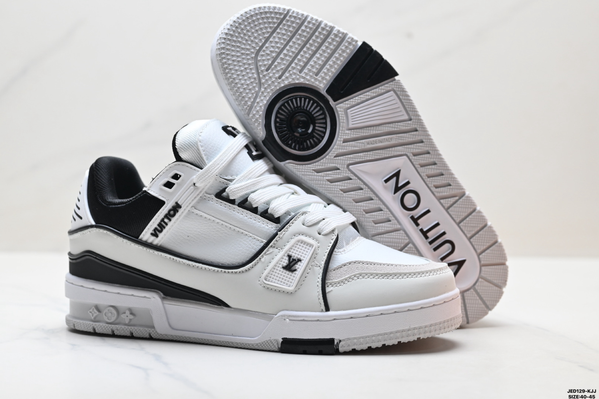 Louis Vuitton Trainer Sneaker Low 