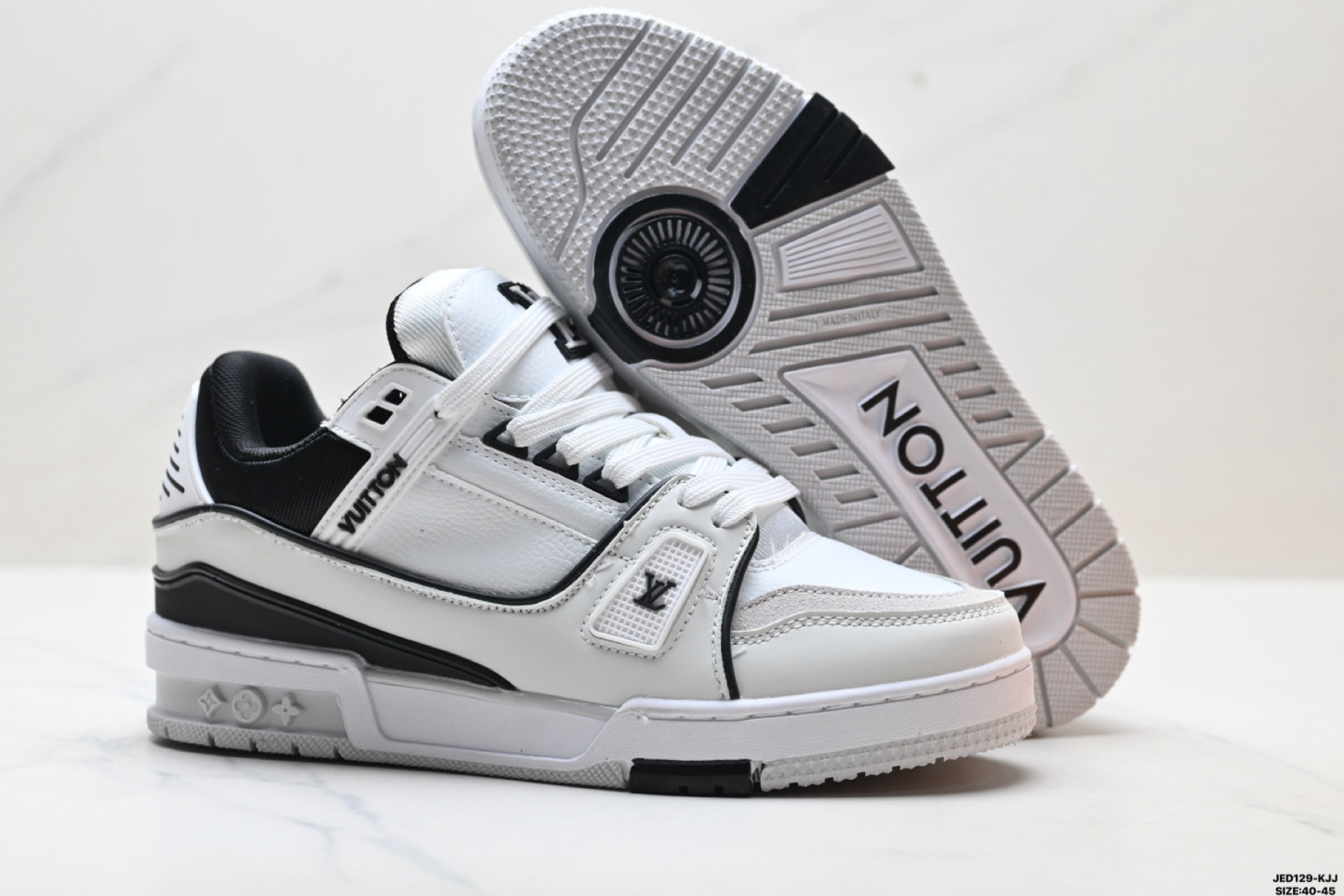 Louis Vuitton Trainer Sneaker Low 