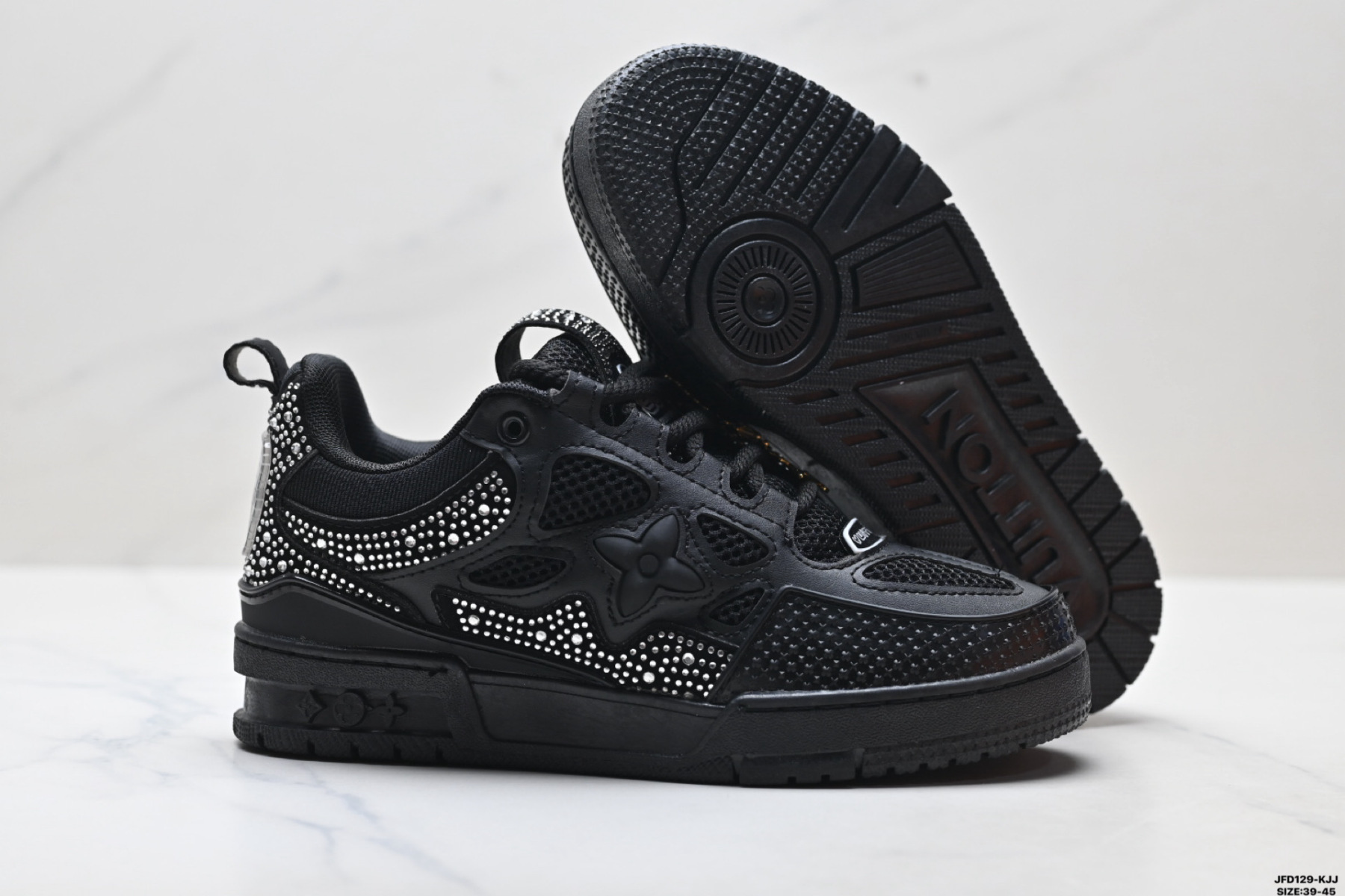 Louis Vuitton Trainer Sneaker Low 