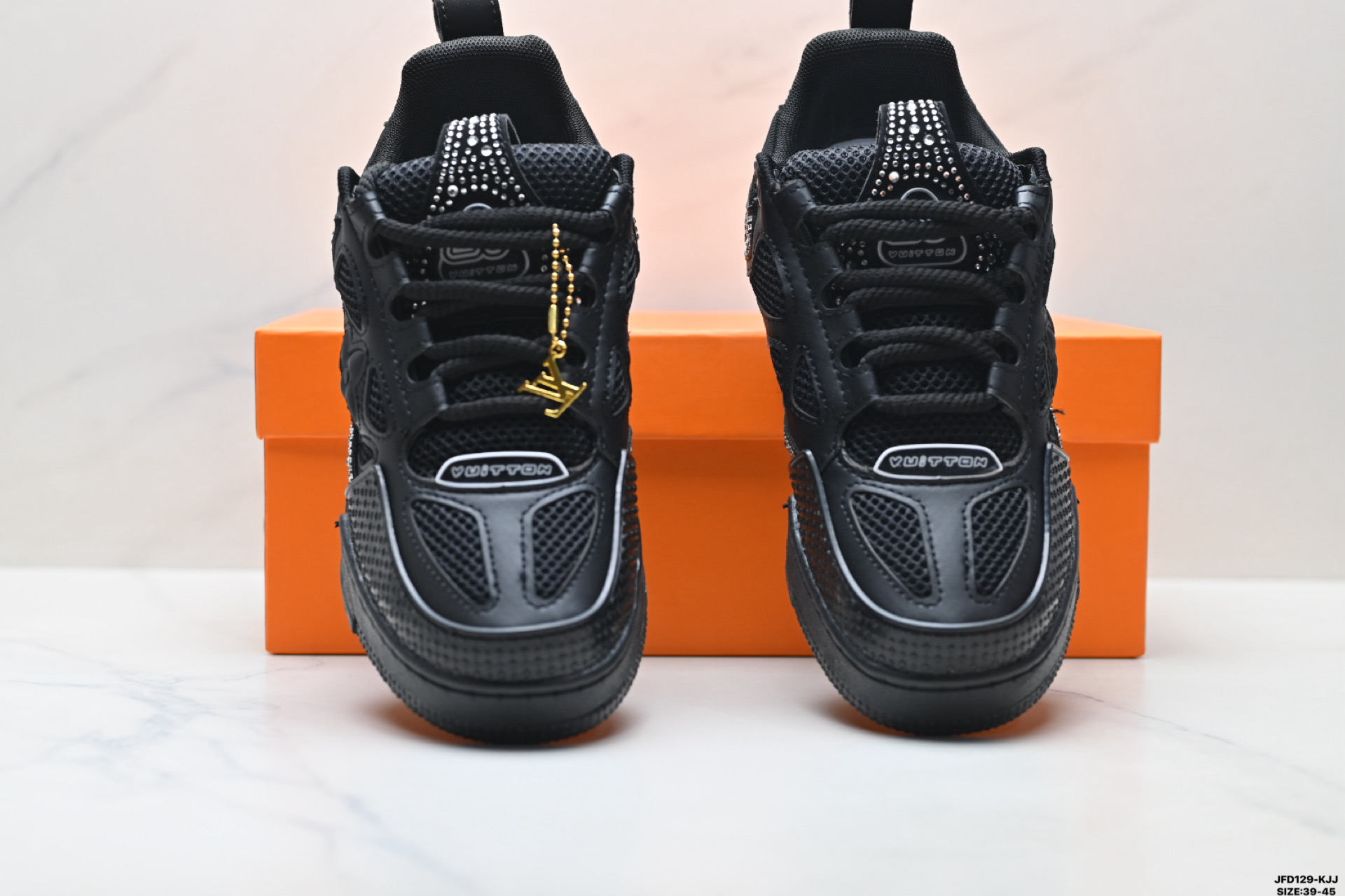 Louis Vuitton Trainer Sneaker Low 