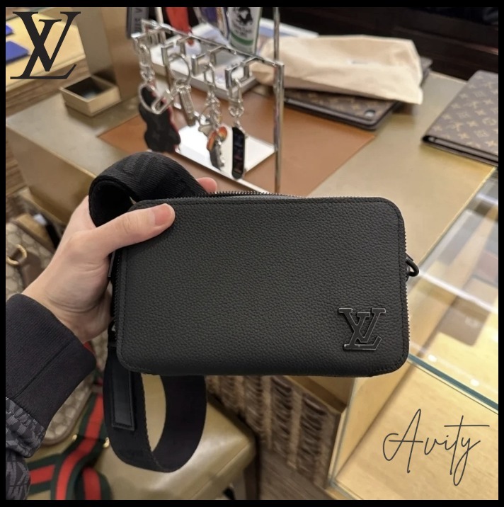 【シティーユースに最適】LV アルファ・ウェアラブル ウォレット  M59161