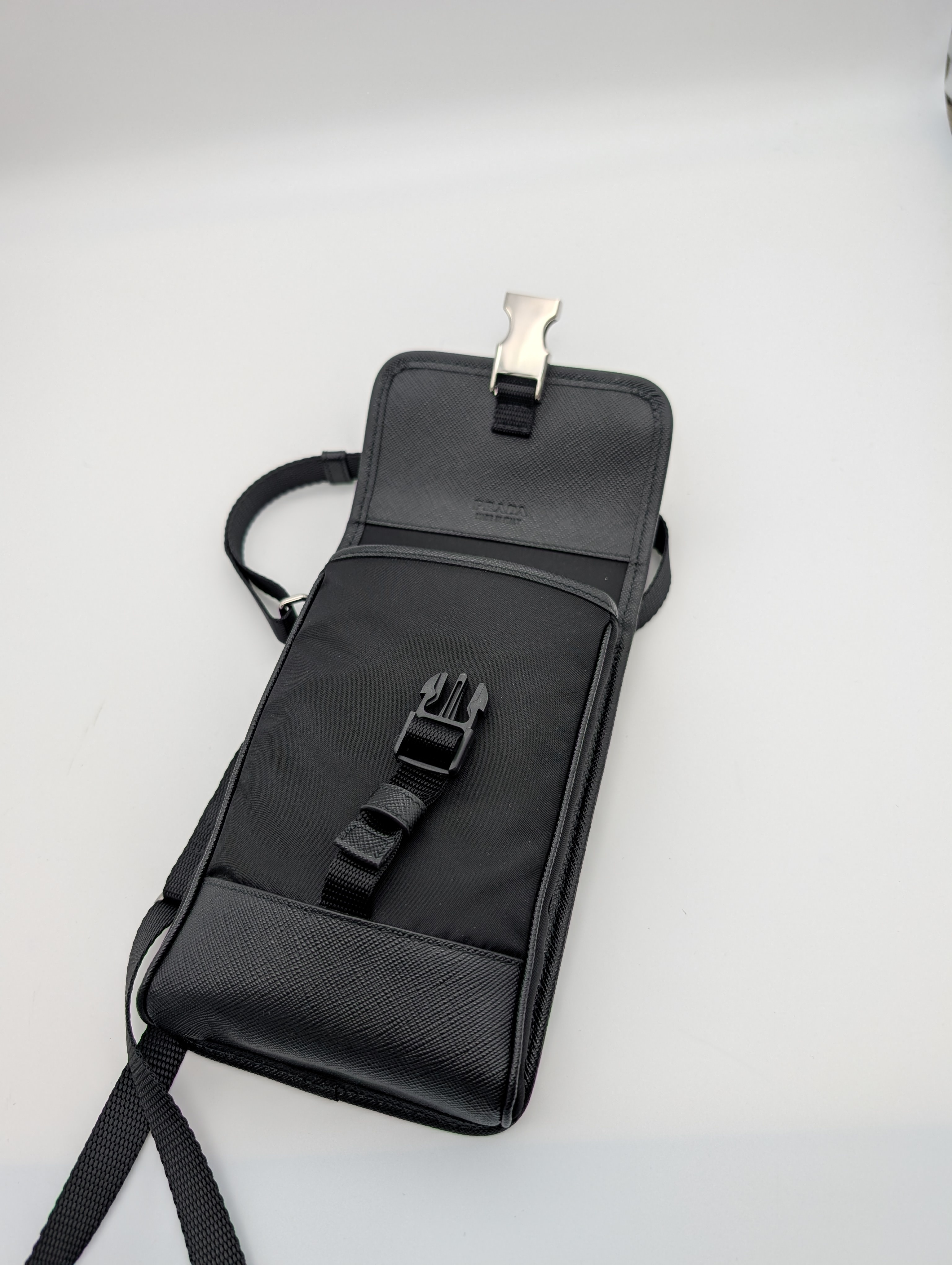 国内在庫/PRADA Re-Nylon スマホケース ポーチ ショルダーバッグ