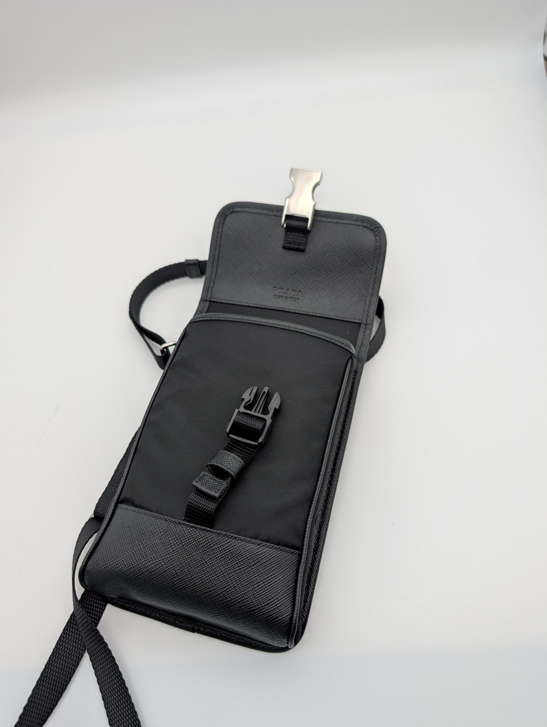 国内在庫/PRADA Re-Nylon スマホケース ポーチ ショルダーバッグ