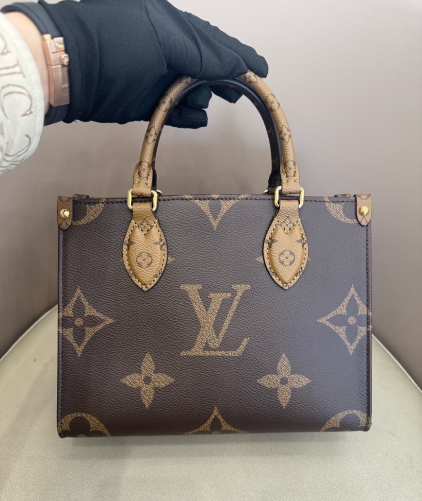 【気分に合わせて選べる♪】Louis Vuitton オンザゴー PM  25cm