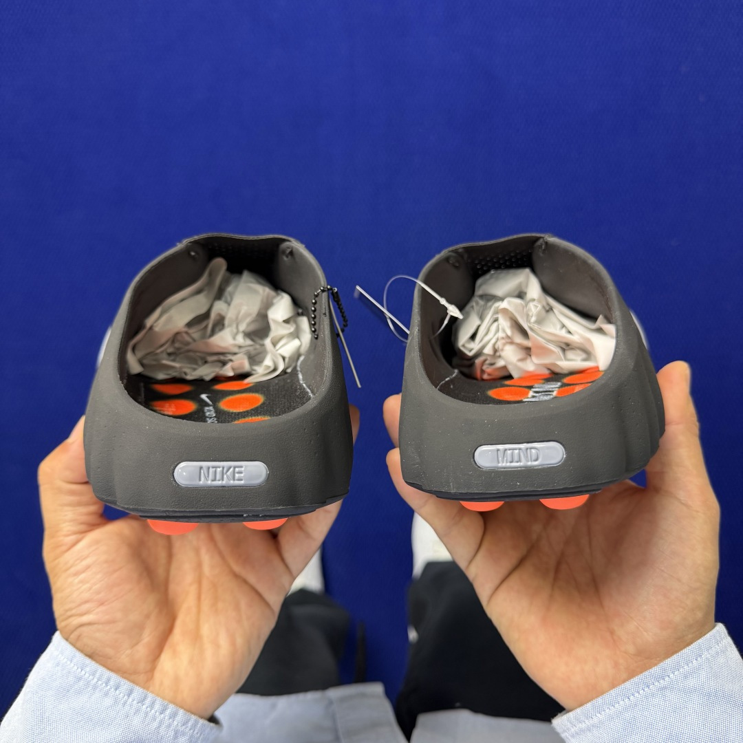 【超人気】Nike Mind 001 