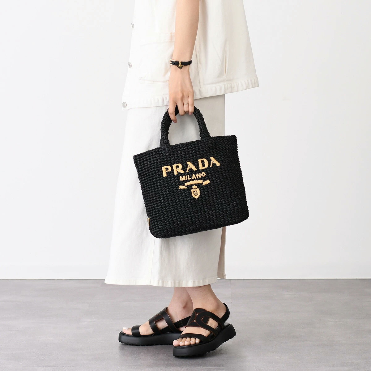 PRADA クロシェバッグ