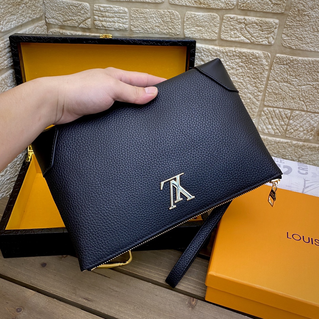 LOUIS VUITTON（ルイヴィトン）クラッチバッグ 28x19x3cm