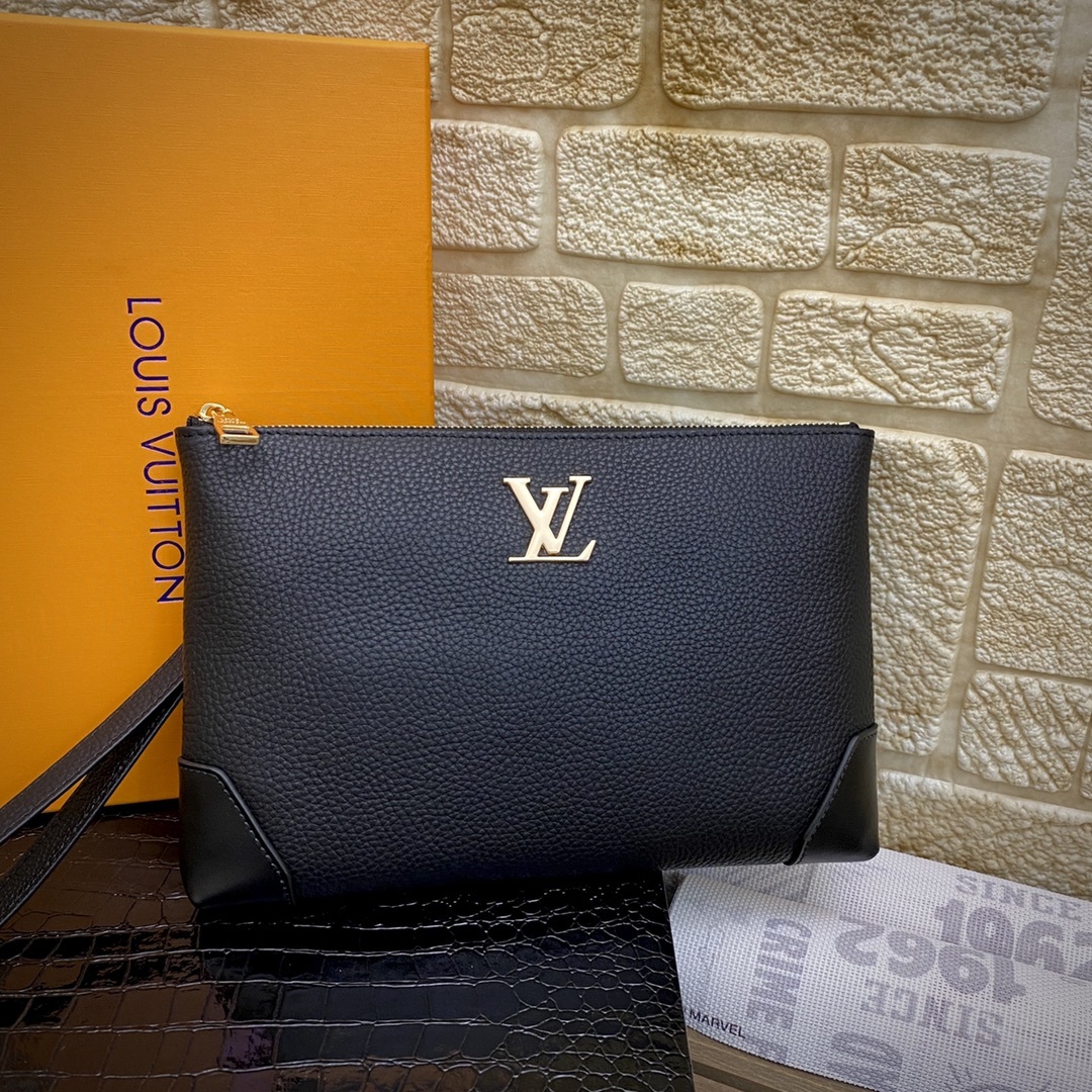 LOUIS VUITTON（ルイヴィトン）クラッチバッグ 28x19x3cm