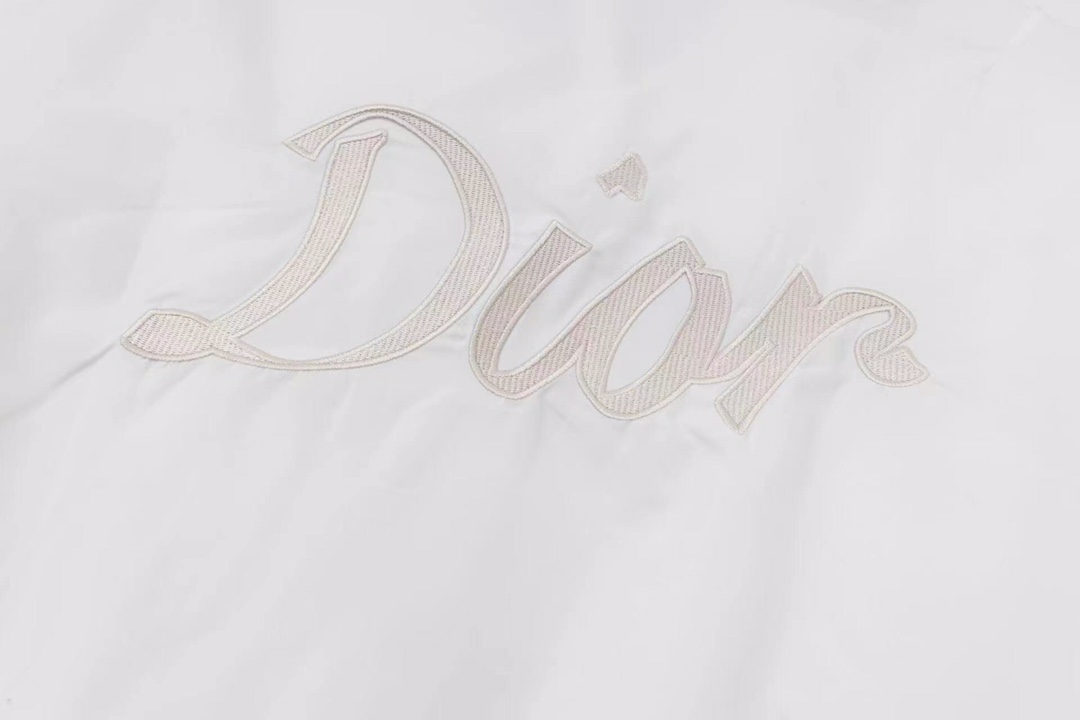【DIOR公式旗艦店】ディオール ジャケット 綿入り ご好評に付き再入荷！