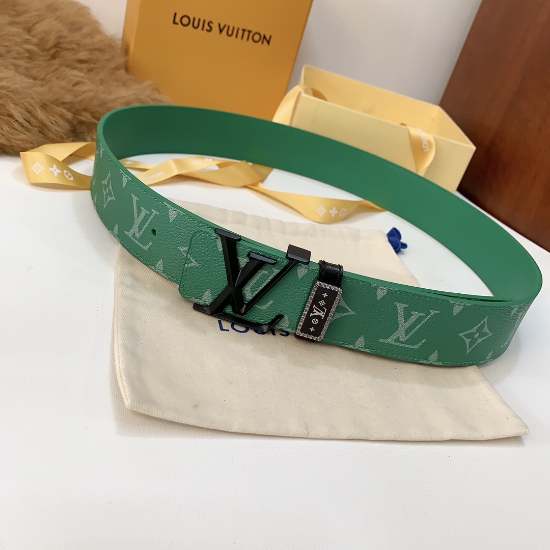 Louis Vuitton クラシックバージョン文字ピュアスチールバックル