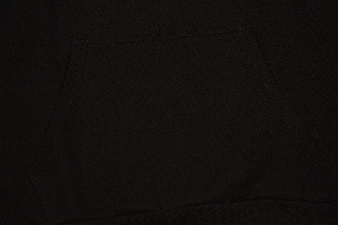 【BALENCIAGA】バレンシアガ パーカー 男女兼用 ご好評に付き再入荷！