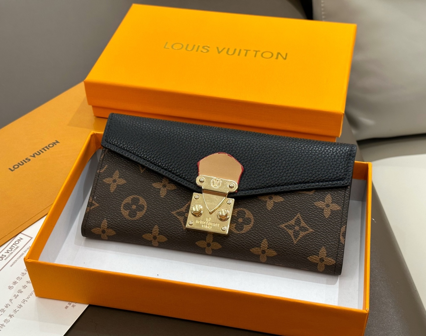 【大容量 ♡】Louis Vuitton ポルトフォイユ サラ メティス M82638