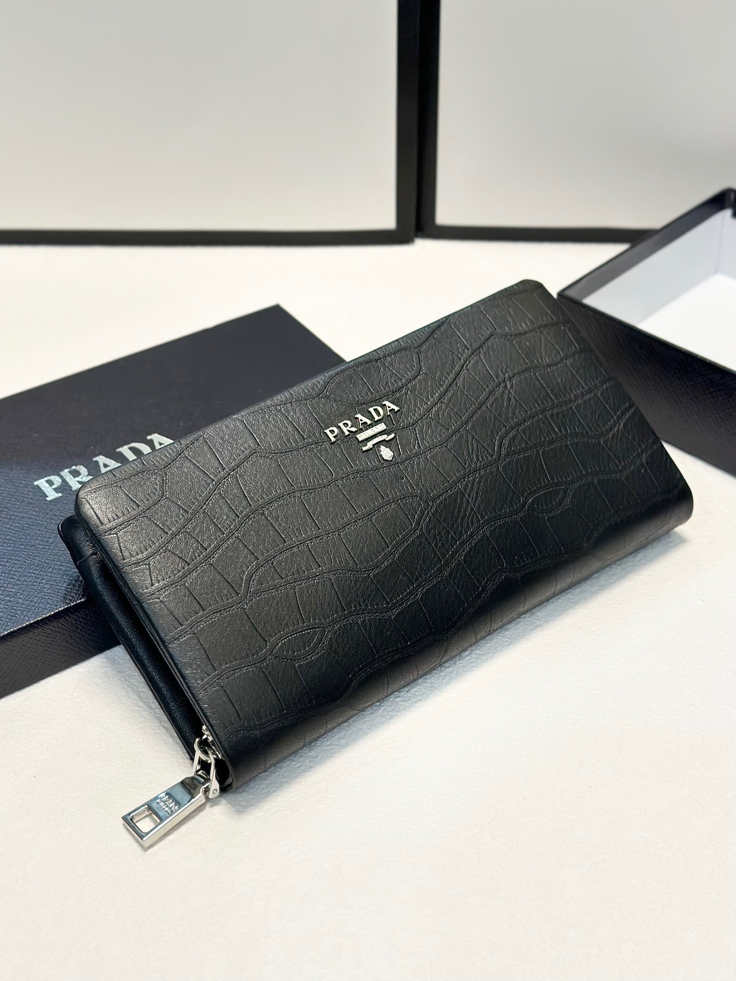 希少◆クロコの高級感◆PRADA ベアン Bearn 長財布