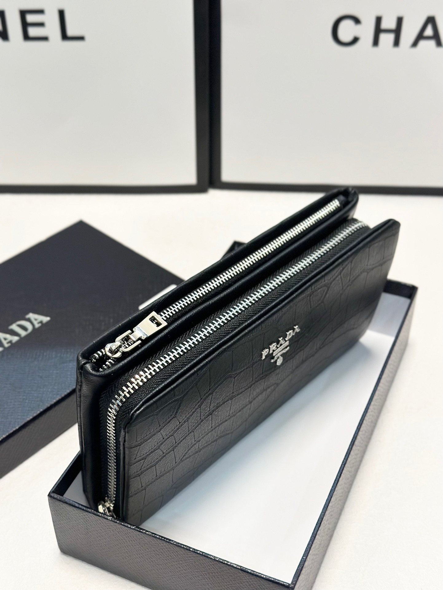 希少◆クロコの高級感◆PRADA ベアン Bearn 長財布